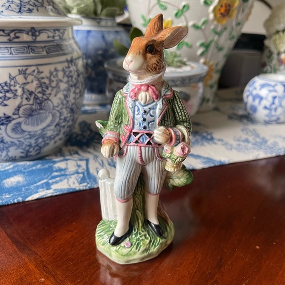 Fitz & Floyd Old World Rabbits Salt & Pepper Shakers Classics - Picture 8 of 9